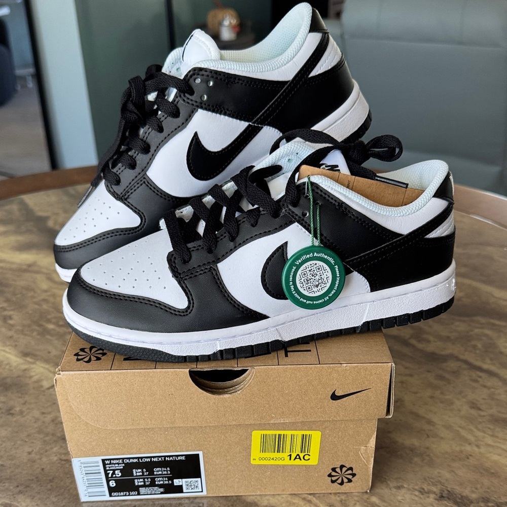 Nike Dunk Low Next Nature Panda sneakers Nike Dunk Pandas Brand New Black White